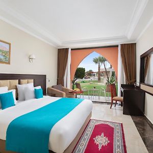 Honeymoon King Room